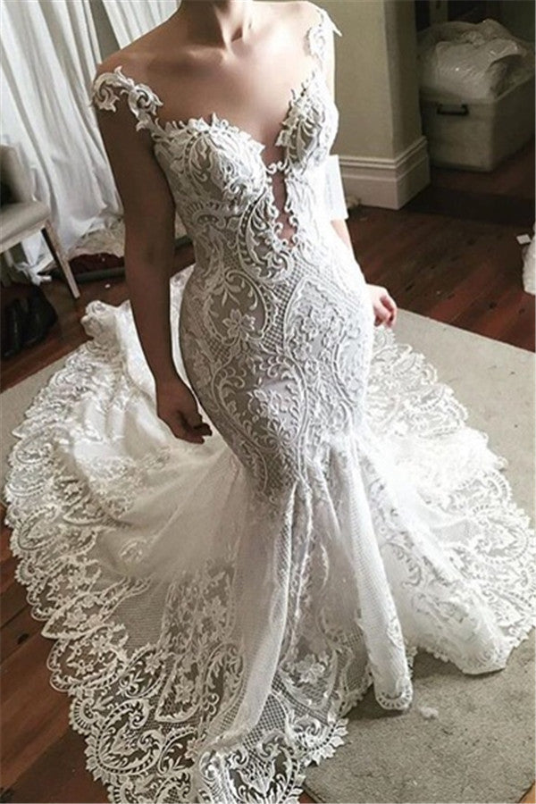 Wholesale Lace Fit and Flare Wedding Dress Glamorous Sheer Tulle Bridal Gowns with Buttons-showprettydress