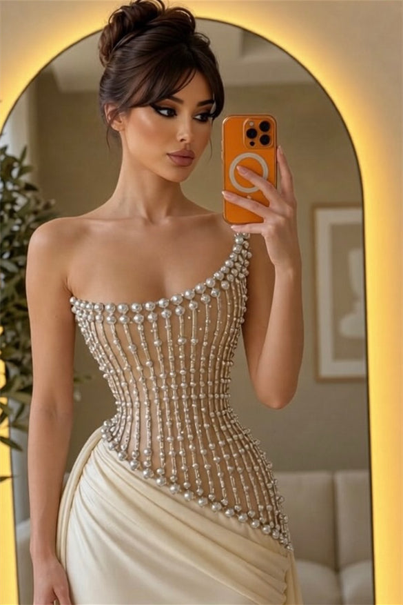 Glamorous Strapless Sleeveless Mermaid Satin Wedding dresses Column With Pleats Pearls